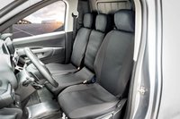 Pokrowce do Citroen Berlingo III Furgon FACELIFT od 2024 - 3 miejsca SKŁADANE OPARCIE | Seria LUX